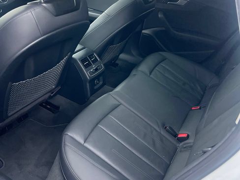 Used 2019 Audi A4 2.0T Premium FWD image 11
