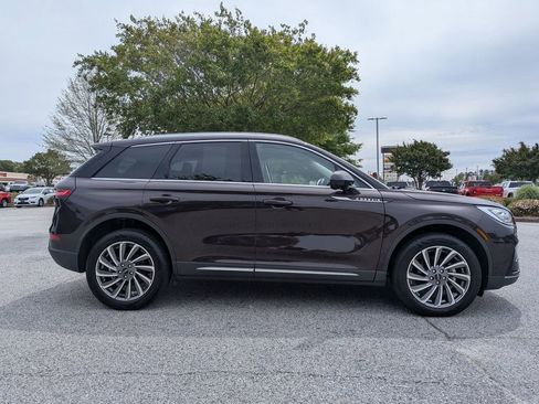 Used 2023 Lincoln Corsair Reserve AWD/4WD image 9