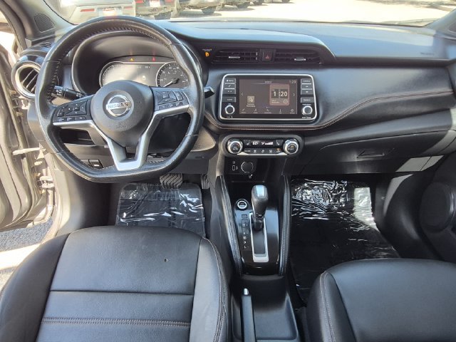 Used 2019 Nissan Kicks SR w/ SR Premium Package FWD image 18