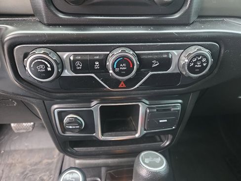 Used 2021 Jeep Wrangler Sport image 26