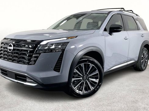 New 2026 Nissan Pathfinder Platinum w/ Cargo Package image 4