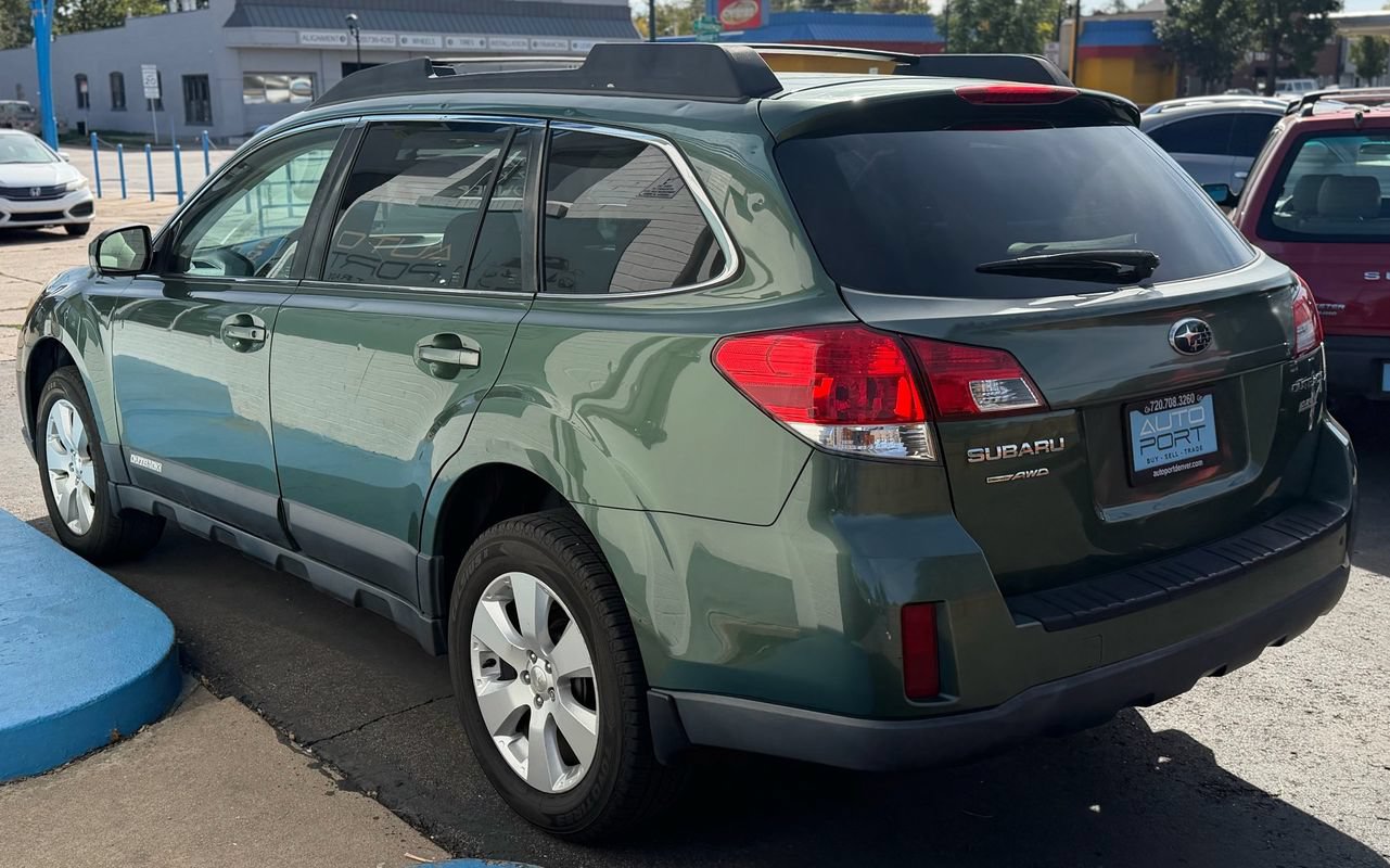 Used 2012 Subaru Outback 2.5i Premium w/ Popular Pkg 1B AWD/4WD image 5