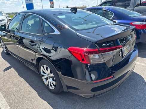 Used 2023 Honda Civic LX image 3