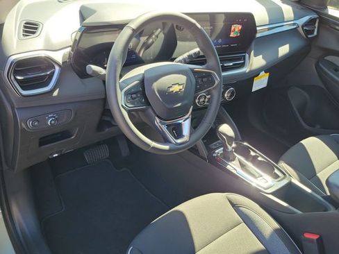 New 2026 Chevrolet TrailBlazer LT w/ Convenience Package FWD image 15