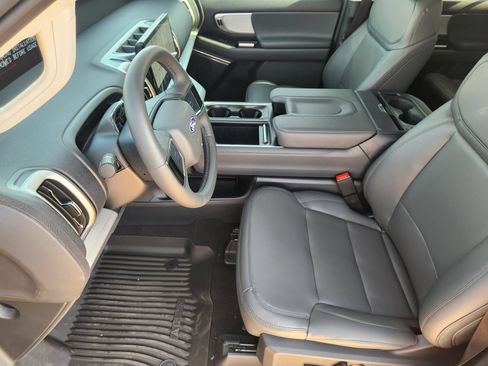 New 2027 Ford Expedition Active RWD image 12