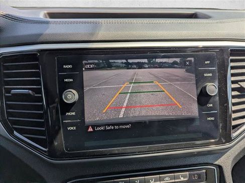 Used 2023 Volkswagen Atlas Cross Sport SE FWD image 18