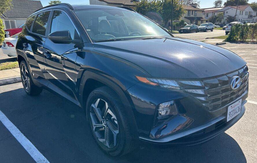 Certified 2023 Hyundai Tucson SEL AWD/4WD image 2