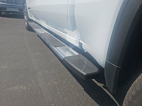 New 2026 GMC Sierra 1500 SLT w/ SLT Premium Plus Package AWD/4WD image 12