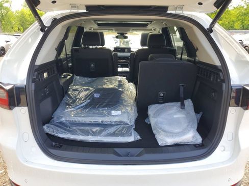 New 2026 MAZDA CX-90 Plug-In Hybrid w/Premium Sport AWD/4WD image 8