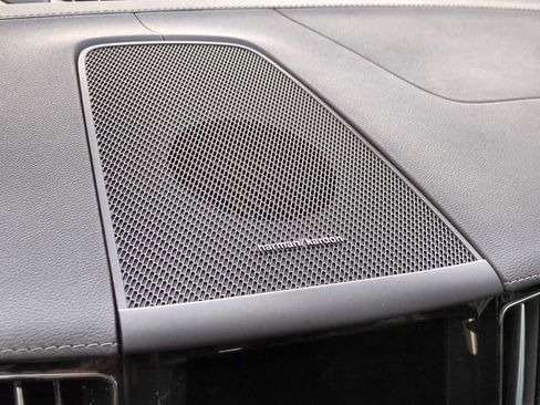 Used 2021 Volvo XC60 T5 Inscription image 41