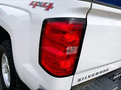 Used 2017 Chevrolet Silverado 1500 LT w/ All Star Edition AWD/4WD image 28