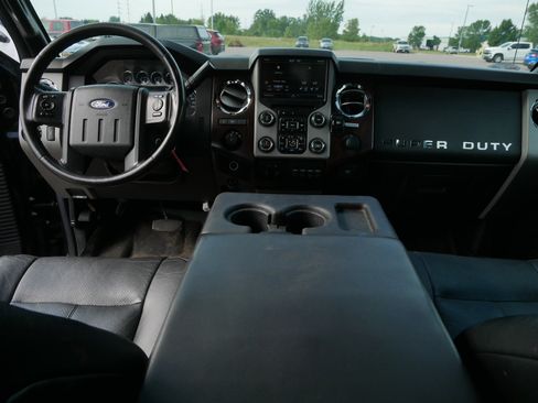 Used 2016 Ford F350 Lariat image 10