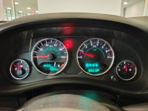 Used 2018 Jeep Wrangler Unlimited Sport S AWD/4WD image 14