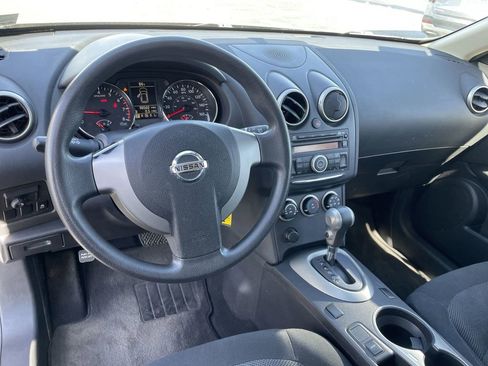 Used 2015 Nissan Rogue S FWD image 9