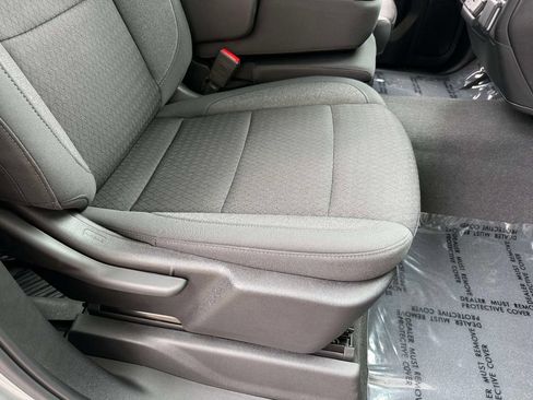 Used 2024 Chevrolet Silverado 1500 Custom w/ Turbomax Blackout Package AWD/4WD image 15