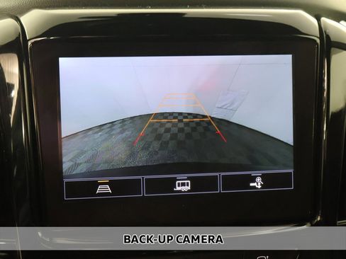 Used 2022 Chevrolet Traverse LT w/ LPO, Floor Liner Package image 5