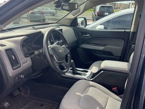 Used 2019 Chevrolet Colorado LT image 3