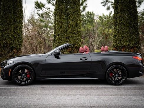 Used 2023 BMW M440i Convertible w/ Premium Package image 9