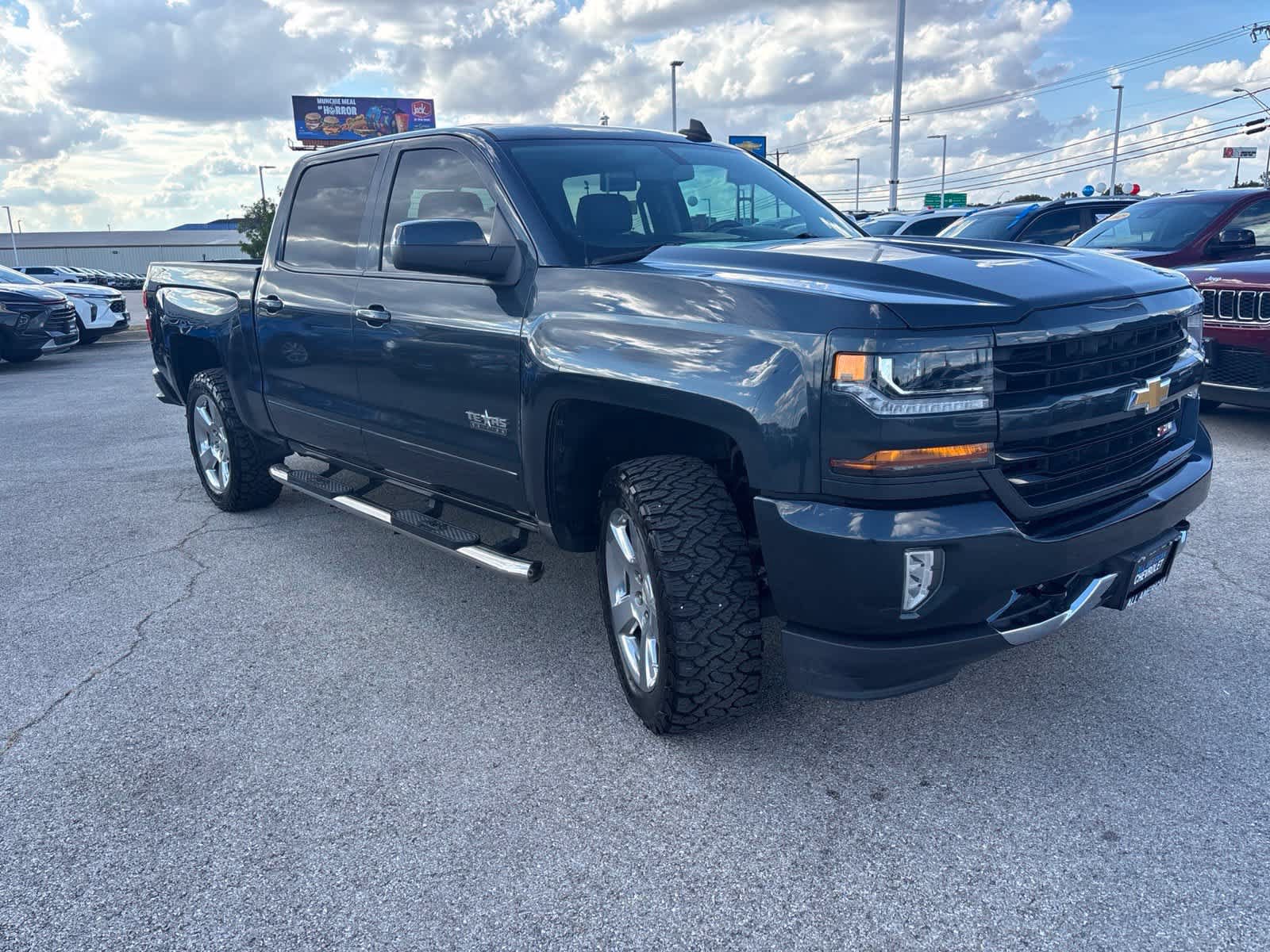 Used 2018 Chevrolet Silverado 1500 LT w/ Texas Edition AWD/4WD image 3
