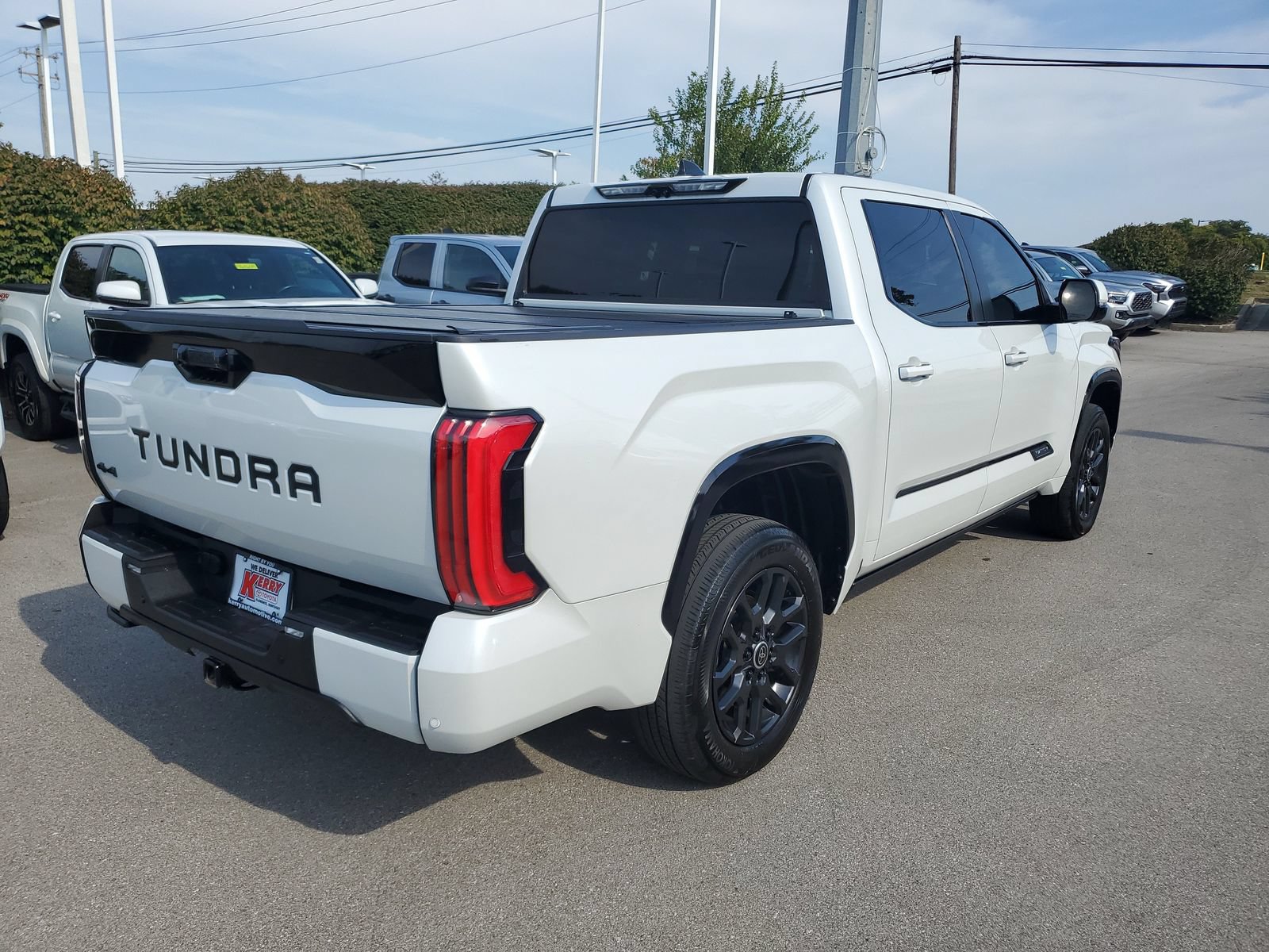 Used 2024 Toyota Tundra Platinum AWD/4WD image 4