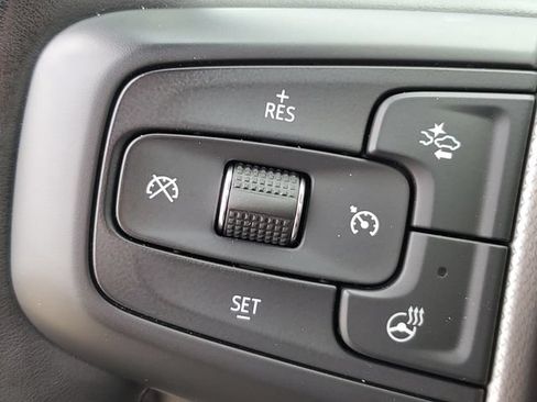 Used 2024 GMC Yukon XL Denali AWD/4WD image 10