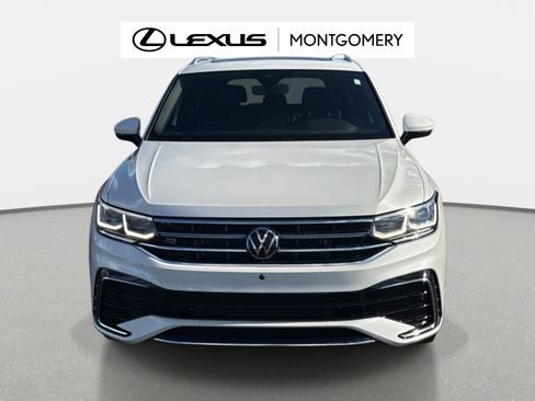 Used 2024 Volkswagen Tiguan SEL R-Line image 8