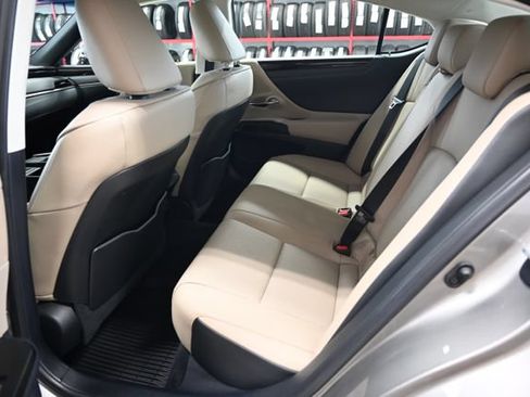 Used 2021 Lexus ES 250 w/ Premium Package AWD/4WD image 12