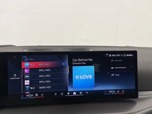 Used 2025 BMW 440i xDrive w/ Premium Package image 15