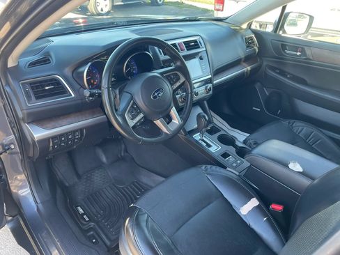 Used 2017 Subaru Outback 3.6R Limited AWD/4WD image 12