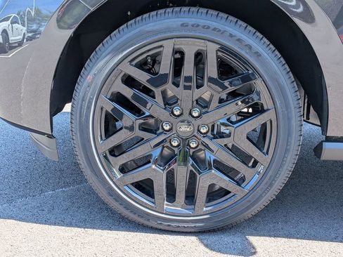 New 2026 Ford Expedition Max Platinum AWD/4WD image 27