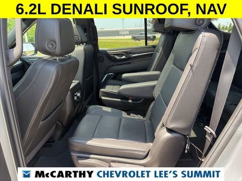 Used 2024 GMC Yukon Denali AWD/4WD image 46