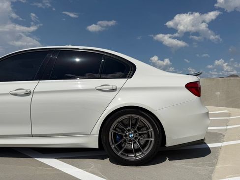 Used 2018 BMW M3 RWD image 4