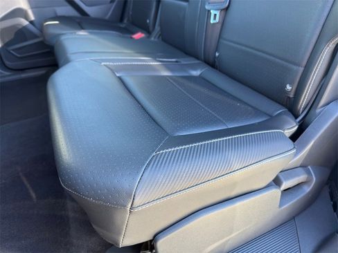 Used 2022 Volkswagen Atlas Cross Sport SE w/ Panoramic Sunroof Package image 27