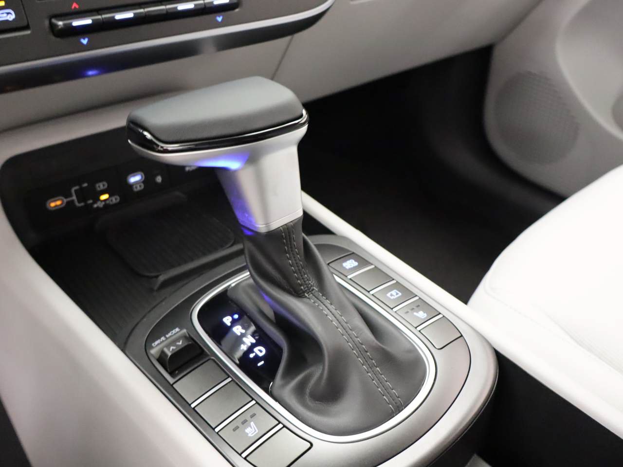 New 2026 Hyundai Kona SEL Sport FWD image 8