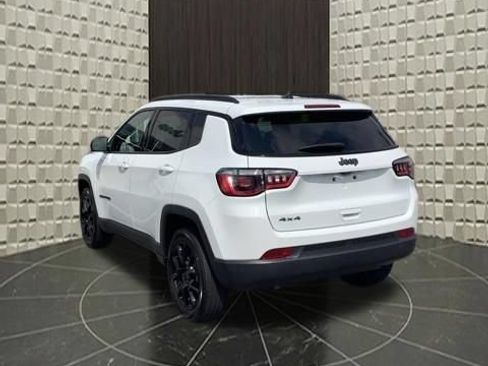 Certified 2025 Jeep Compass Latitude w/ Convenience Group AWD/4WD image 7