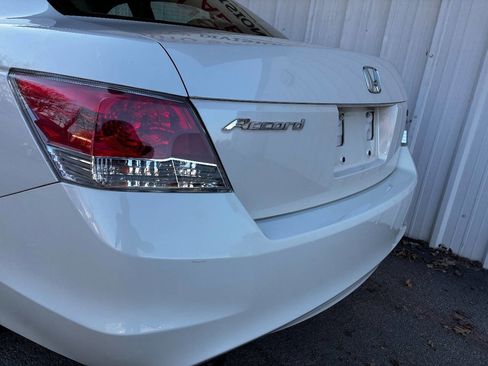 Used 2010 Honda Accord EX-L image 12
