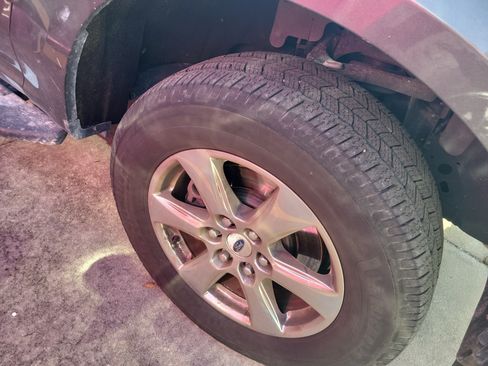 Used 2018 Ford F150 XLT w/ Equipment Group 301A Mid RWD image 7