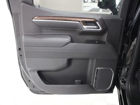 New 2026 GMC Sierra 1500 SLE AWD/4WD image 20