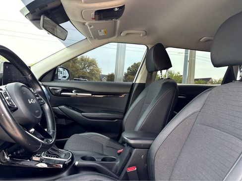 Used 2023 Kia Seltos S w/ Navigation Package FWD image 14
