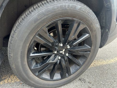 Used 2024 Mitsubishi Eclipse Cross LE AWD/4WD image 21