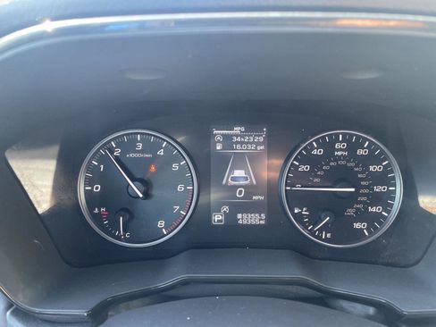 Used 2024 Subaru Outback Premium image 2