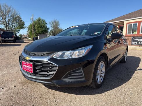 Used 2019 Chevrolet Cruze LS w/ LS Convenience Package FWD image 3