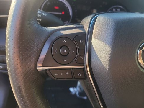 Used 2021 Toyota Avalon XSE image 29