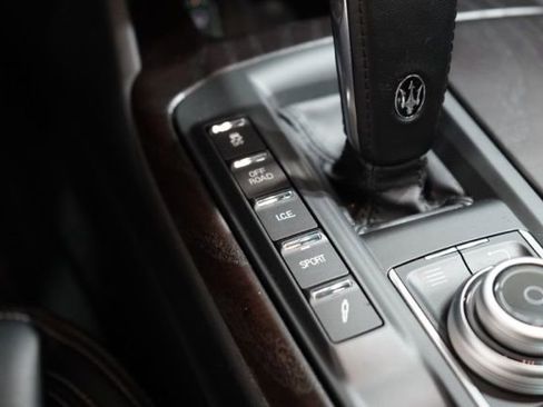 Used 2019 Maserati Levante S GranLusso image 29