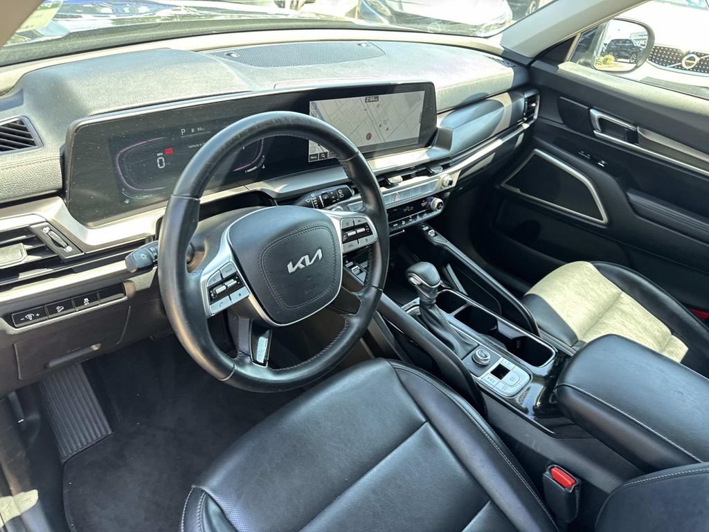 Used 2024 Kia Telluride S FWD image 19