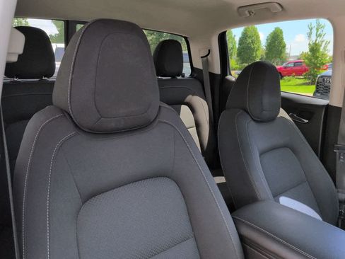 Used 2018 Chevrolet Colorado LT w/ Redline Special Edition RWD image 7