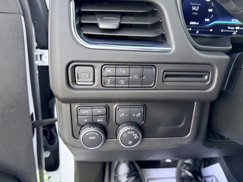 Used 2024 Chevrolet Tahoe RST w/ Luxury Package image 24