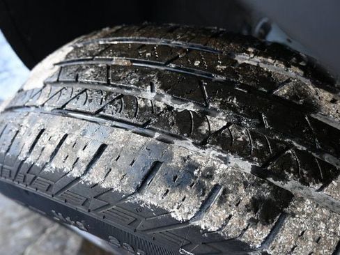 Used 2021 GMC Acadia SLT w/ Technology Package image 8