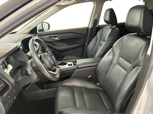 Used 2021 Nissan Rogue SL w/ Premium Package AWD/4WD image 12