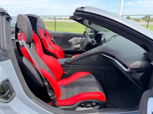 Certified 2024 Chevrolet Corvette Stingray Premium Conv w/ Z51 Performance Package RWD image 11